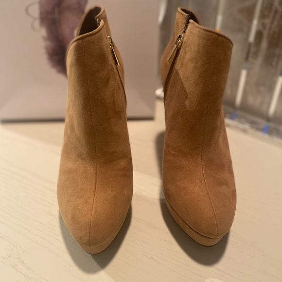 Jessica Simpson Raxen Booties in Hazelnut - Picture 6 of 7